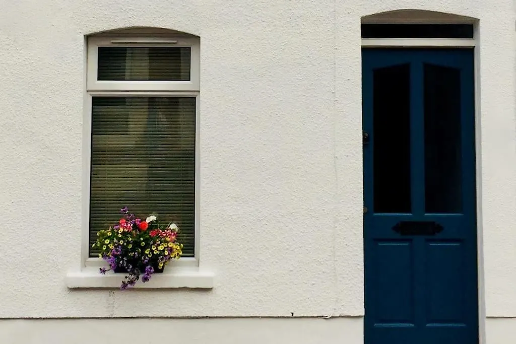 Belfast Townhouse In Prime Location In Belfast City